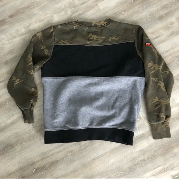 Superdry sweatshirt - Picture 3 of 3